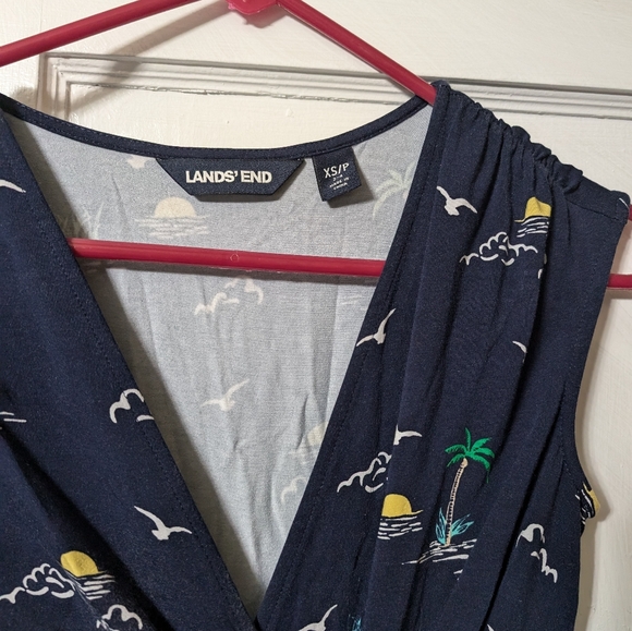 Dress - Picture 2 of 4